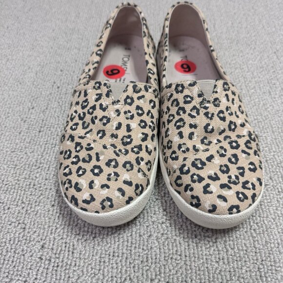 Toms Slip On Shoes Brown Animal Print Women’s Size 6 - Picture 1 of 11